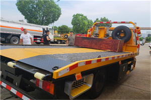 大足附近拖车电话号码服务