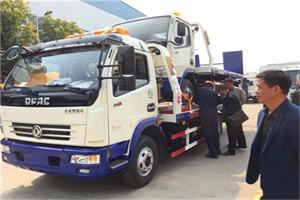 大足汽车道路救援拖车价格